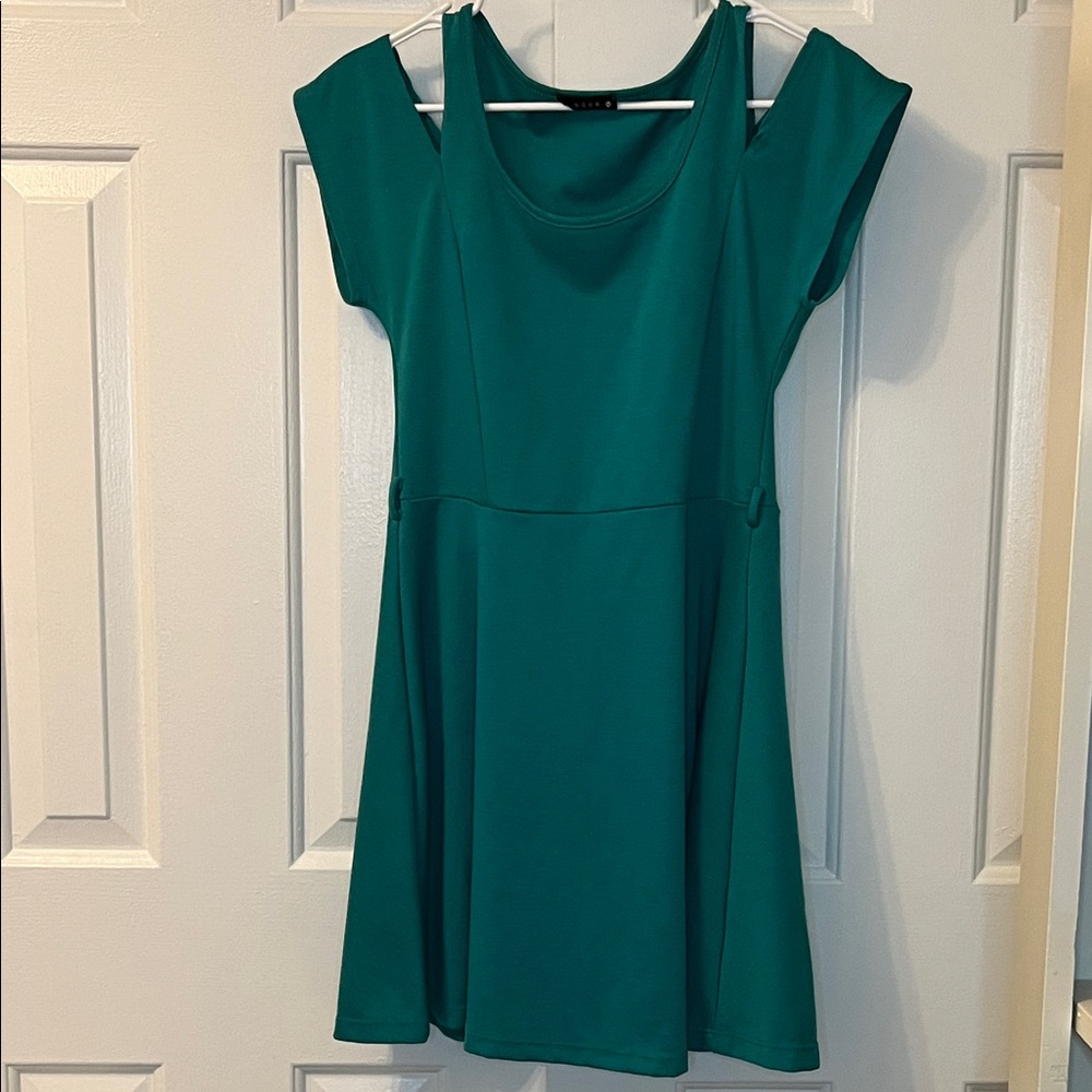 Edge Emerald Green Mini Dress Belt Loops Cold Shoulder Y2K Size M